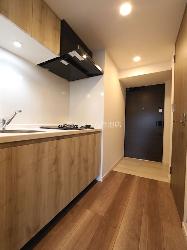 キッチン　システムキッチン（ガス2口コンロ付）