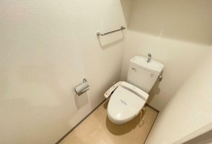 トイレ　※同仕様写真