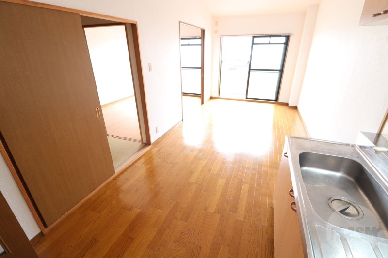 居室・リビング　１０．９帖のリビングです