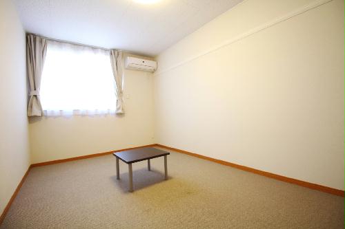 居室・リビング　採光面は南東向きです♪