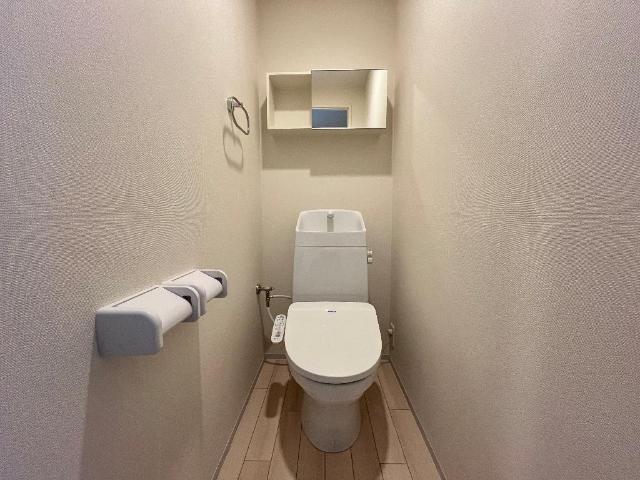 トイレ　色合いは異なる場合がございます。（イメージ）