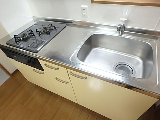 キッチン　（別タイプ参考写真）メゾン平塚　板橋区板橋1