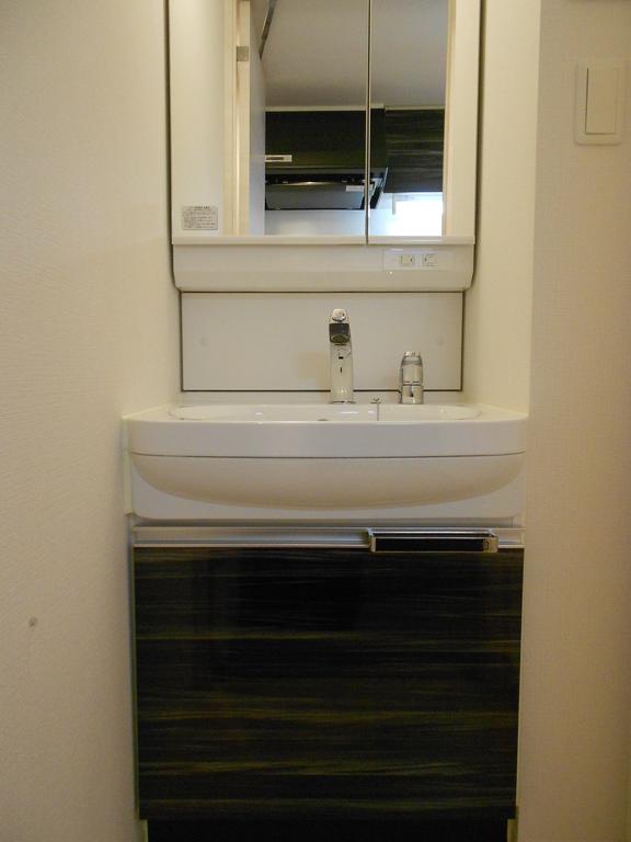 洗面設備　同仕様