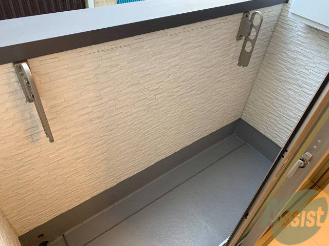 バルコニー　バルコニーは洗濯物を干せるスペースがあって助かりますね。