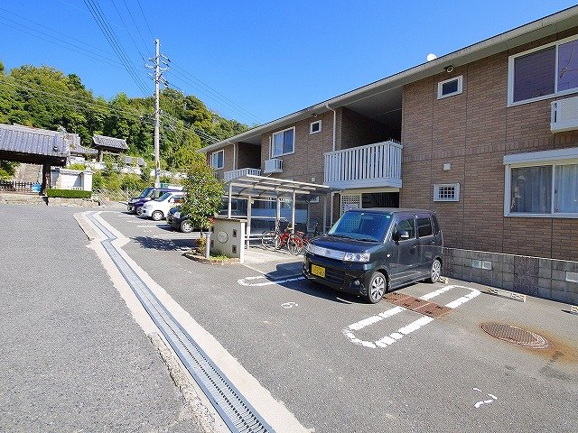 駐車場　駐車スペースもあります
