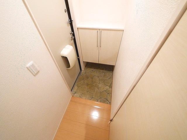 玄関　シンプルで使いやすい玄関です