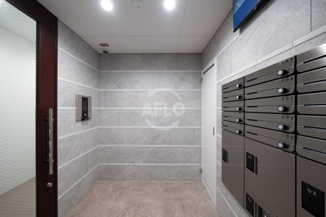 ロビー　NU長居公園　ロビー