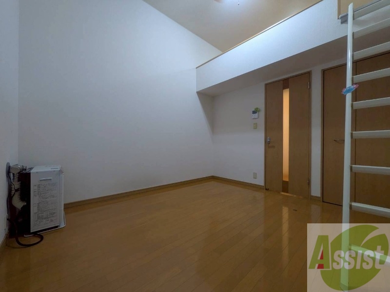 居室・リビング　広くてきれいなリビングです！快適に過ごせそうですね。