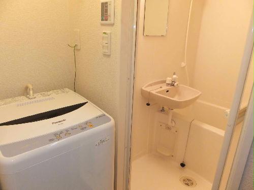 バス・シャワールーム　トイレとは別々（洗濯機は部屋によりメーカー等異なります）