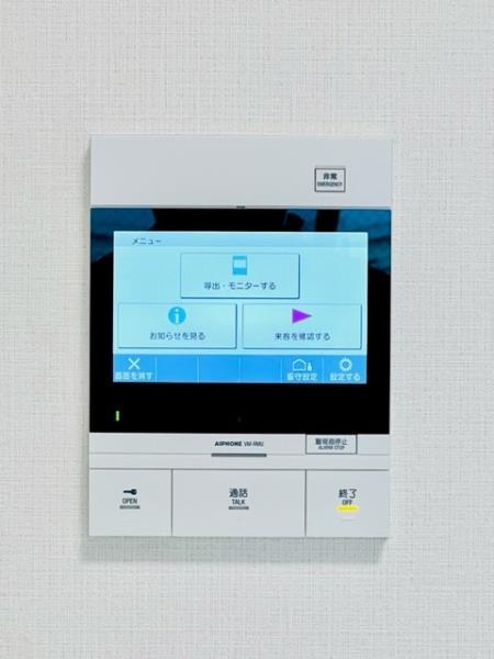 キッチン　コンパクトなキッチンで掃除もラクラク