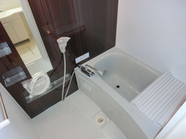 バス・シャワールーム　追焚機能付きバス