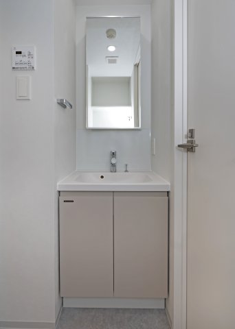 洗面設備　※colortype参考写真（１DK/Natural）