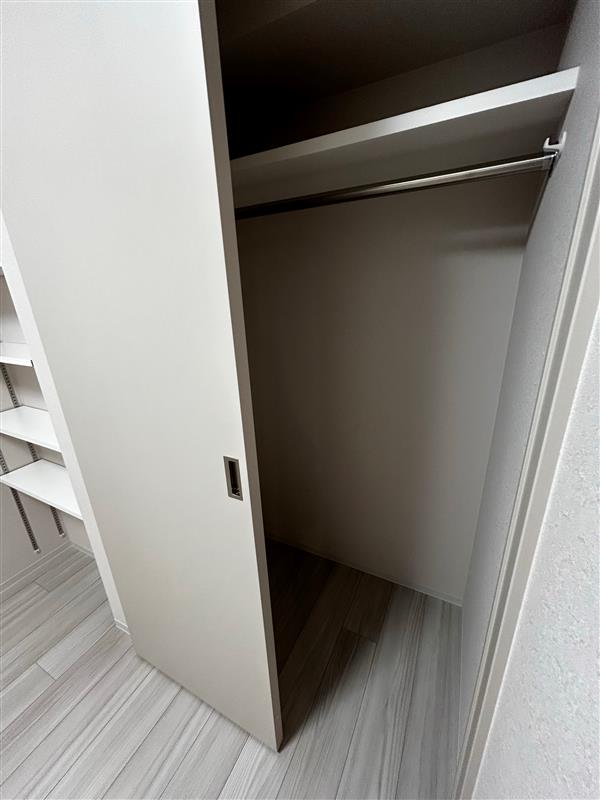 収納　※同タイプ203号室参考写真です（カラータイプが異なる場合が