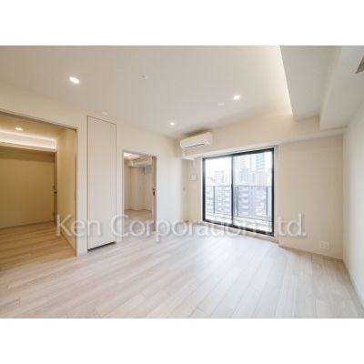 居室・リビング　同タイプ10階のお部屋を撮影。仕様が異なることがあります。