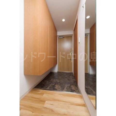 玄関　詳細は、ウィンドワード中の島店までご相談下さい。