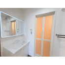 洗面設備　※別部屋の写真になります。