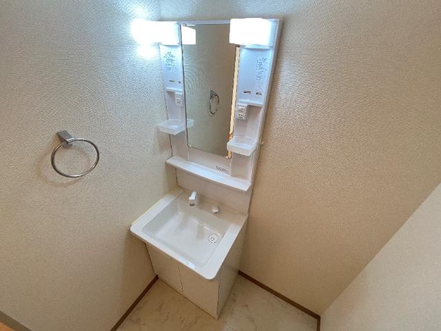 洗面設備　洗髪洗面化粧台