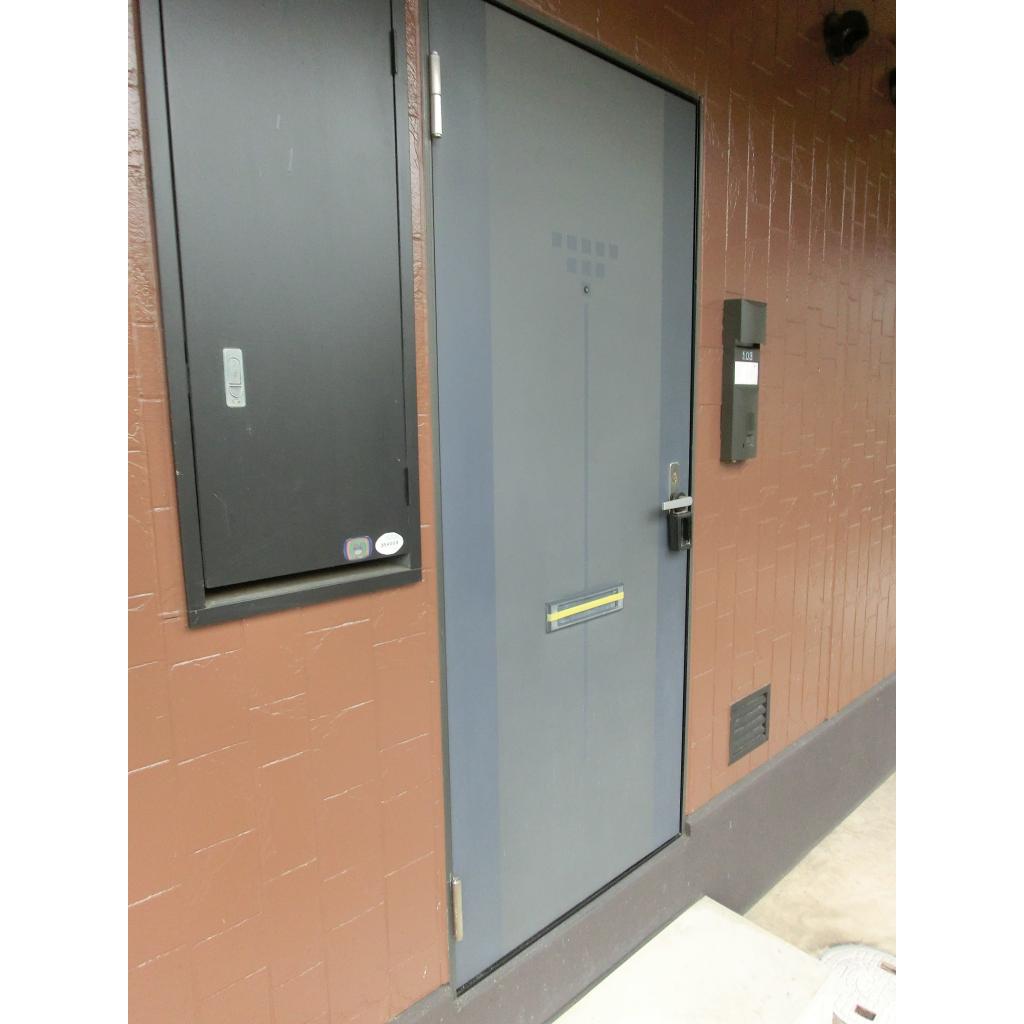 玄関　毎日通る玄関はこちらです