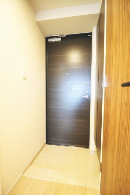 玄関　９０６号室の写真です