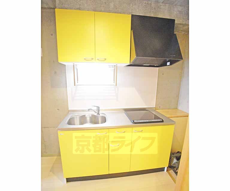 キッチン　広々としたキッチンです。