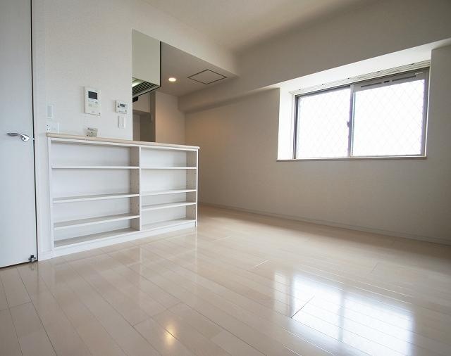 居室・リビング　エントランス