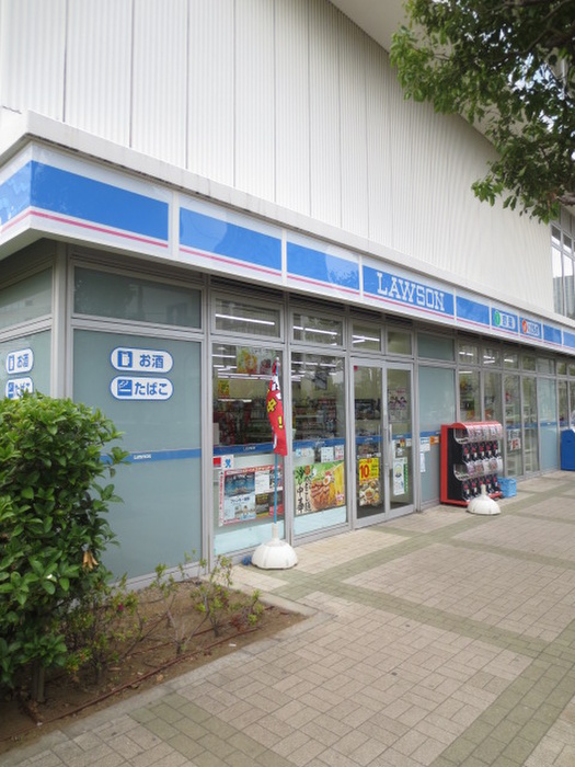 コンビニ　ローソン（コンビニ）まで1800m