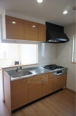 キッチン　人気で使用しやすい対面式システムキッチンです♪