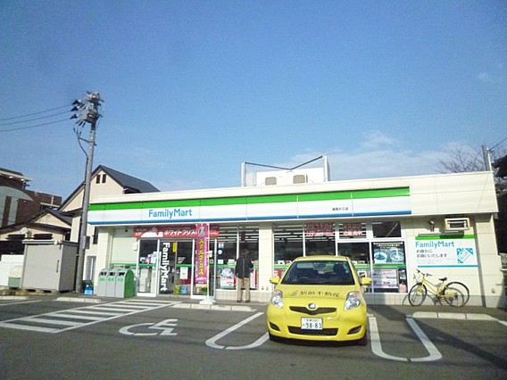 コンビニ　ファミリーマート 福岡片江店（コンビニ）まで117m