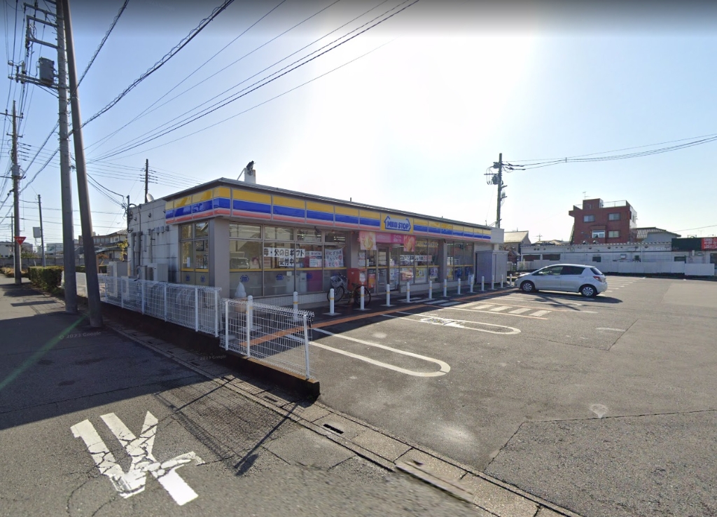 コンビニ　ミニストップ 川口江戸店（コンビニ）まで1104m