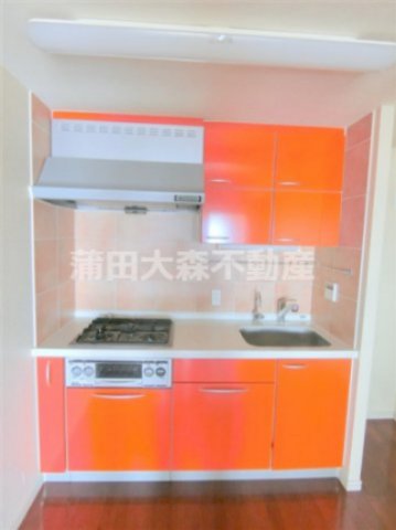 キッチン　3口ガスグリル付システムキッチン