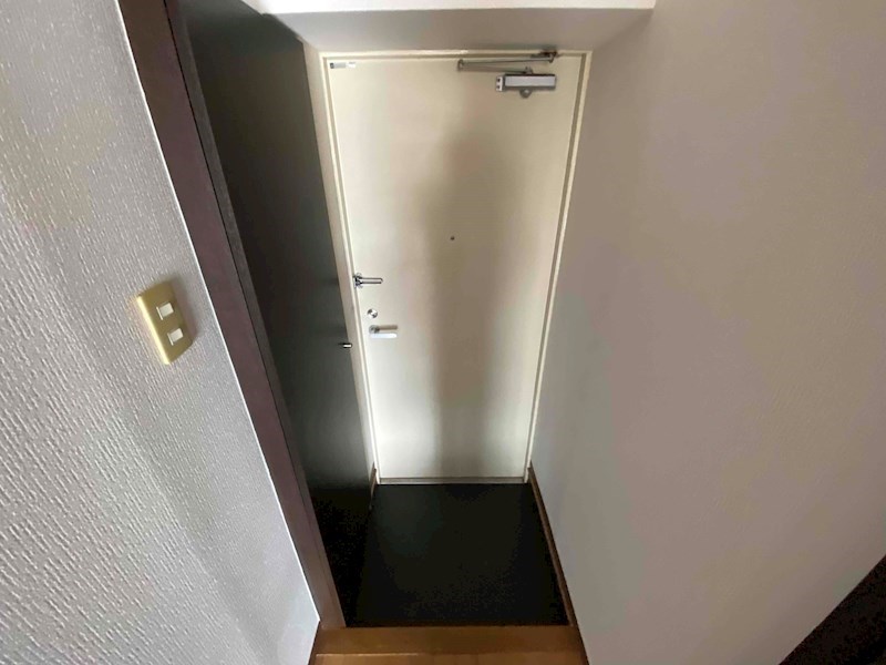 玄関　別号室