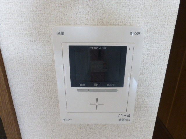 セキュリティ　急な訪問者をモニターで確認出来る、TVドアホン付