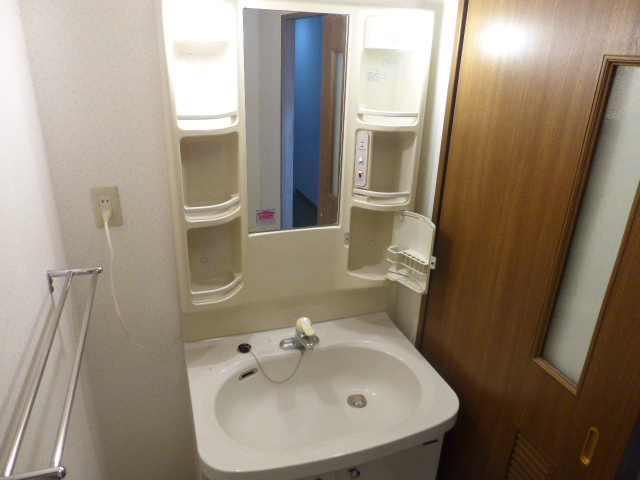 洗面設備　人気設備　独立洗面台付