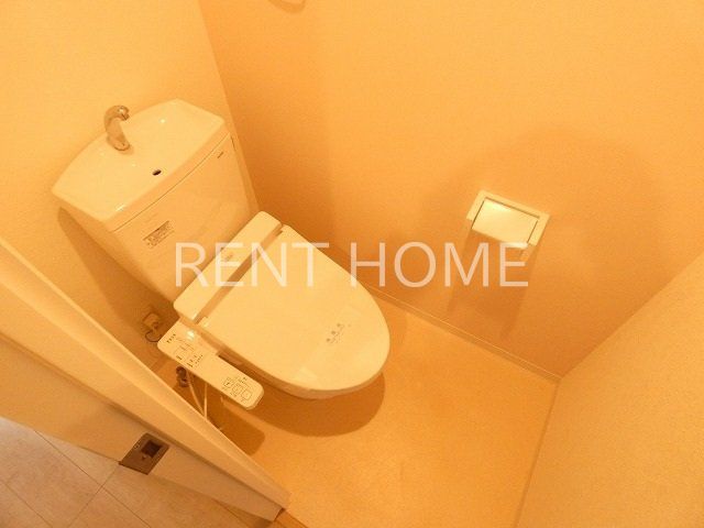 トイレ　ウォシュレット付き