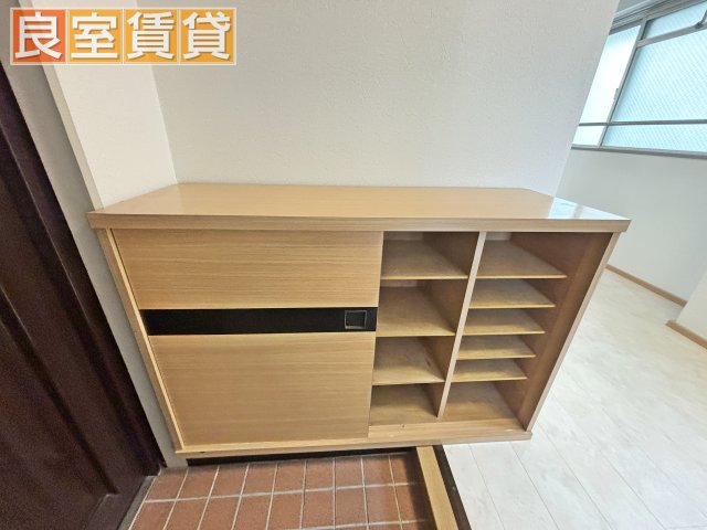 その他部屋・スペース　シュ ズボックス