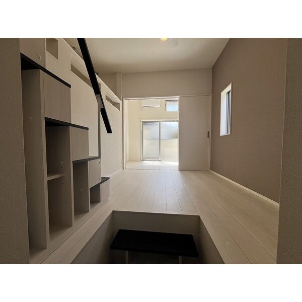 玄関　※同じシリーズの室内写真