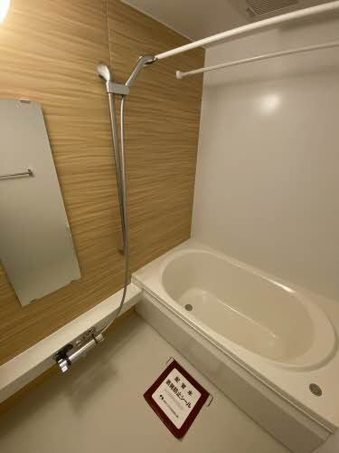 バス・シャワールーム　バスルーム