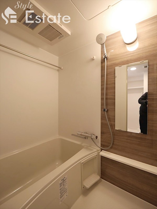 バス・シャワールーム　バスルーム