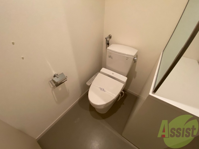 トイレ　こちらはトイレです。清潔感があり、安心して使用できます。