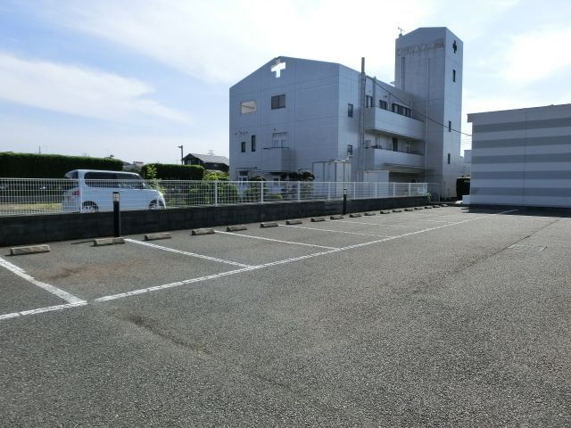 駐車場　敷地内の駐車場