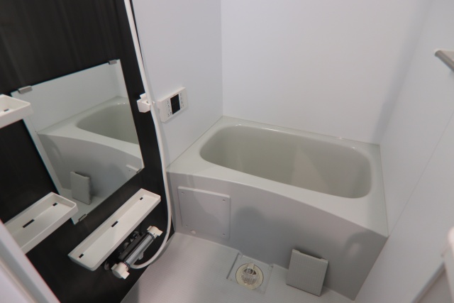 バス・シャワールーム　※別室の参考写真の為、現況優先です。