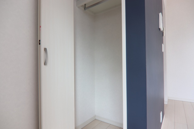 玄関　※別室の参考写真の為、現況優先です。