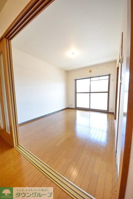 居室・リビング　南向きの明るいお部屋