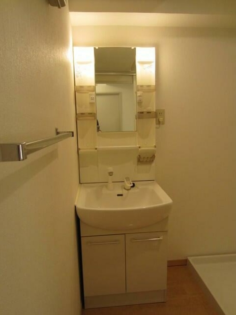 洗面設備　別部屋同仕様タイプ