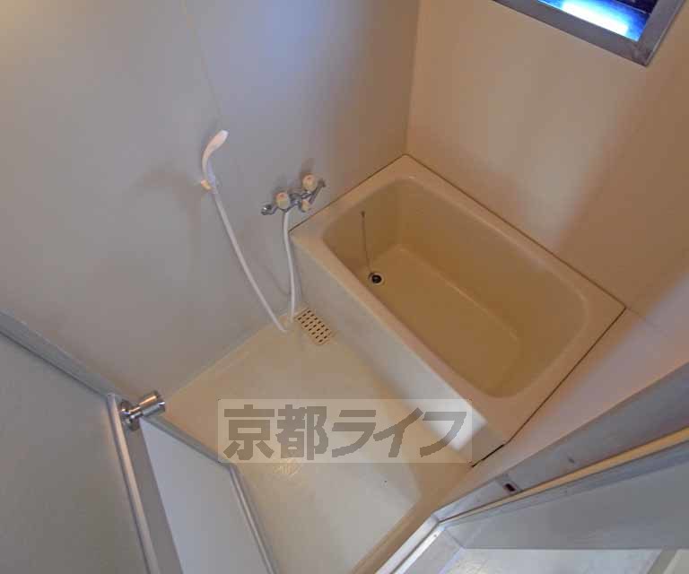 バス・シャワールーム　お風呂です