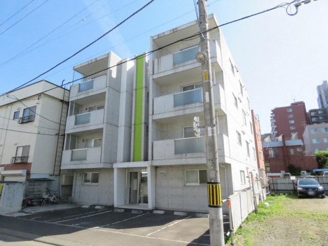 建物外観　☆地下鉄東西線南郷7丁目駅まで徒歩7分！