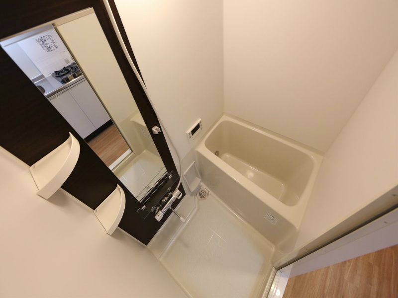 バス・シャワールーム　追い焚き機能付　オートバス機能付バスルーム