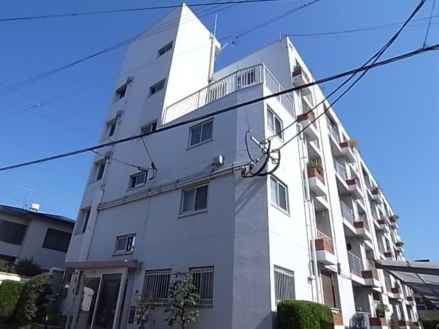 エントランス　建物外観