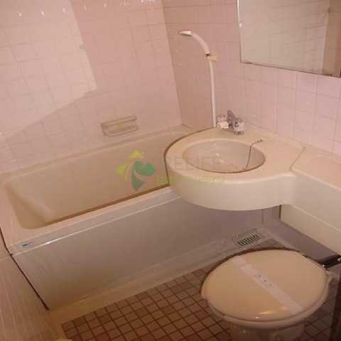 バス・シャワールーム　別間取りの参考写真になります。