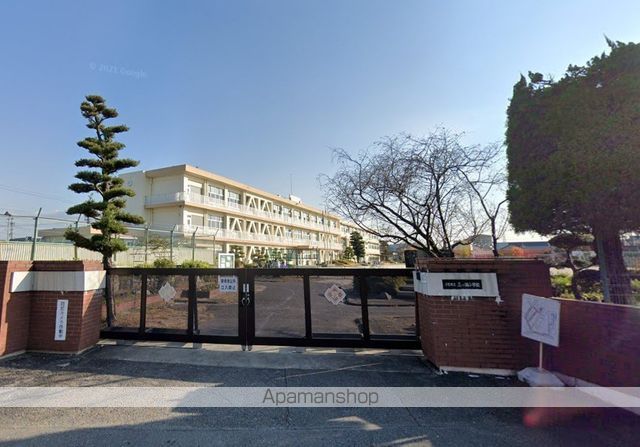 小学校　三ツ渕小学校（小学校）まで676m